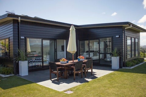 41 Meadowbank Drive, Belmont, Lower Hutt