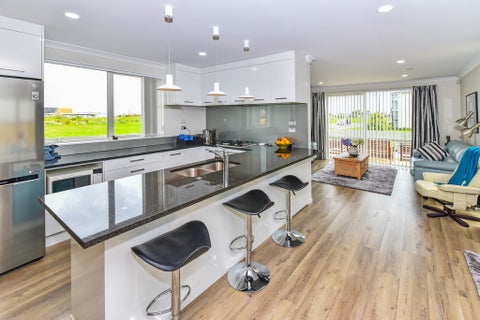 16 Soaring Bird Drive, Takanini, Auckland