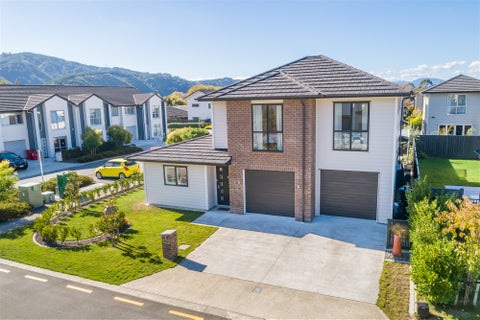 1 Somerby Mews, Silverstream, Upper Hutt