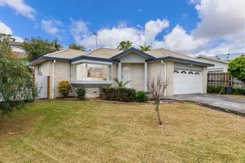 17 Mercury Lane, Windsor Park, Auckland