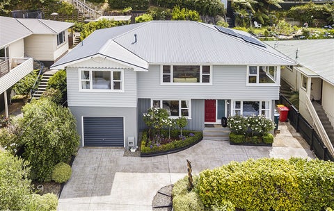 82 Redwood Avenue, Tawa, Wellington