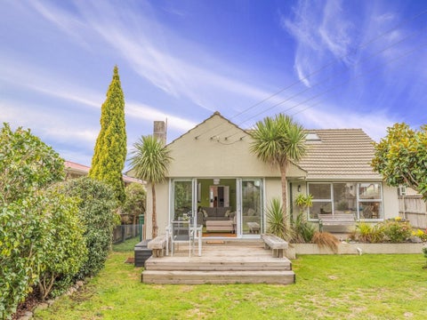 84 Alexander Road, Raumati Beach, Paraparaumu