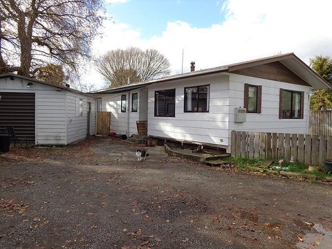 18 Deller Drive, Carterton