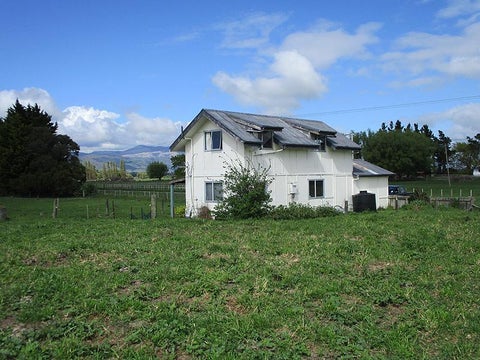 225 PAHAUTEA RD, FEATHERSTON
