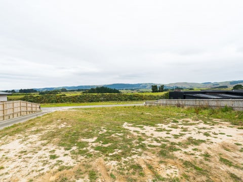 7 Coutts Way, Fitzherbert, Palmerston North
