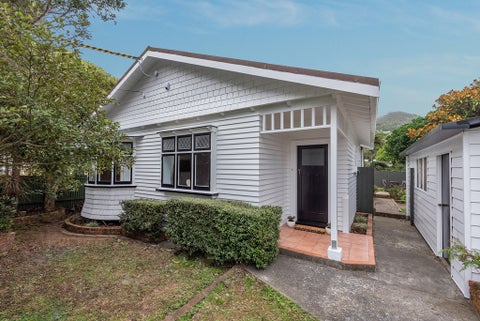 6 Fernlea Avenue, Karori, Wellington