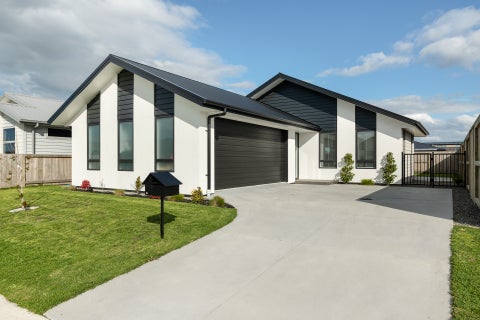 17 Furlong Road, Papamoa