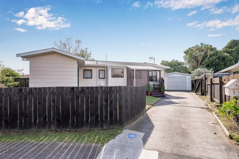 5 Rodney Grove, Paraparaumu