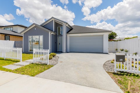 54 Taikura Avenue, Red Beach, Red Beach