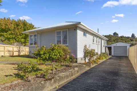 22 Richard Grove, Stokes Valley, Lower Hutt