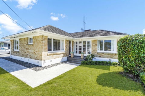 11 Fenwick Crescent, Hillcrest, Hamilton