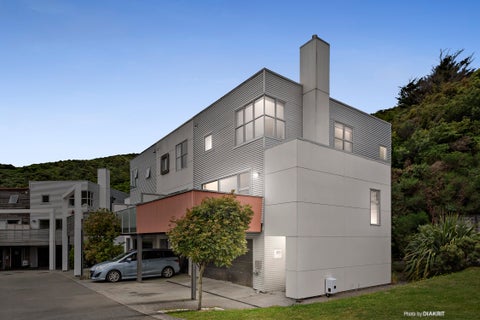 14 Saddleback Grove, Karori, Wellington