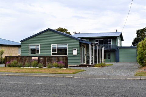 14 McKerrow Street, Te Anau, Te Anau