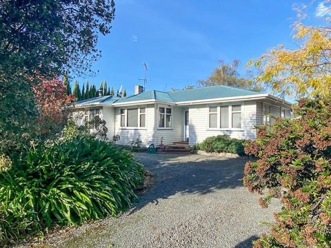 24 Armstrong Avenue, Carterton