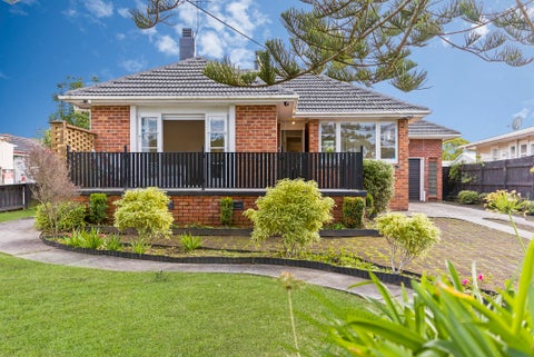 9 Glengarry Road, Glen Eden, Auckland