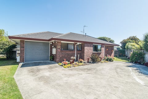20 Wood Leigh, Paraparaumu Beach, Paraparaumu