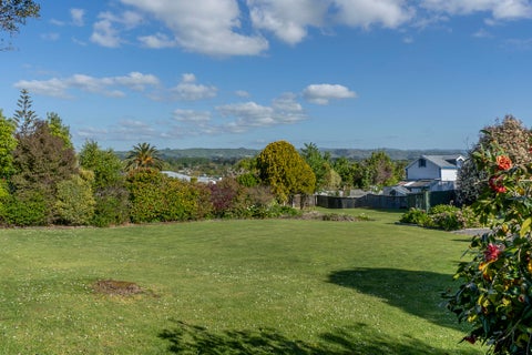 14 Manuka Street, LANSDOWNE, MASTERTON