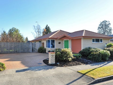 21 Cambelldon Crescent, Stoke, Nelson