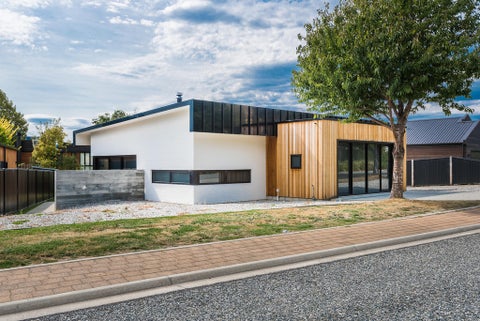 5 Old Station Avenue, Wanaka