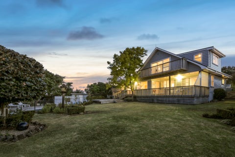 26A Church Road, Mangere Bridge, Auckland