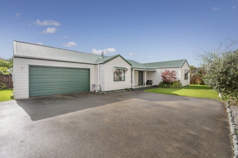 7 Cholmondeley Crescent, Whitianga, Whitianga