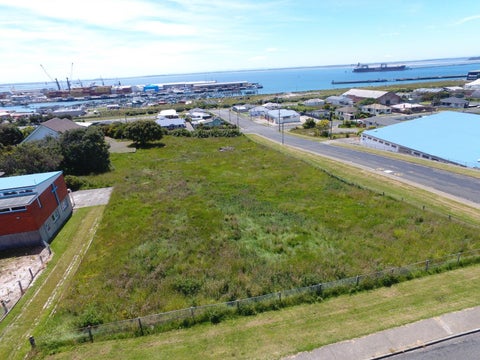 165 Foyle Street, Bluff