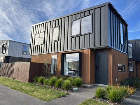 1/74 Caledonian Road, St Albans, Christchurch