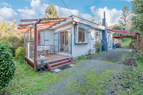 16 Dell Road, Raumati South, Paraparaumu
