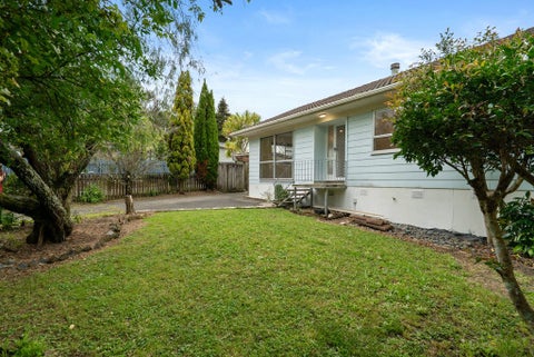 17 Buisson Glade, West Harbour, Auckland