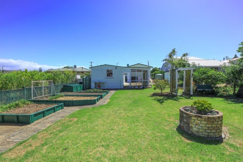 9 West Crescent, Te Puru, Thames