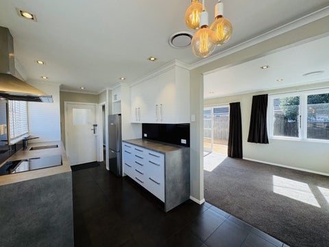 2/11 Byron Street, Trentham, Upper Hutt