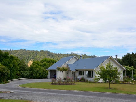 264 Umere Road, Karamea, Karamea
