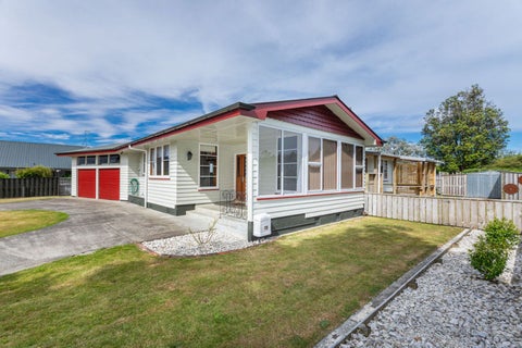 27 Ruahine Street, Dannevirke