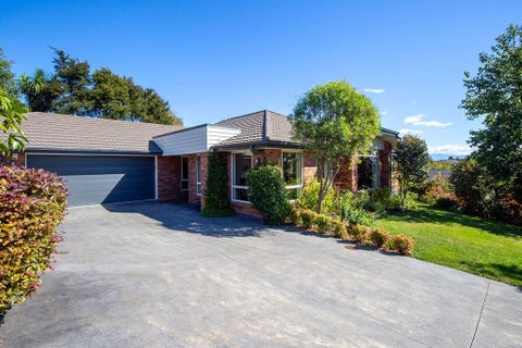 16 Highland Drive, Richmond