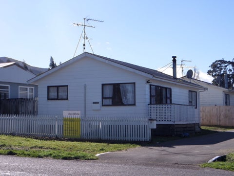 41 Harrison Street West, Featherston