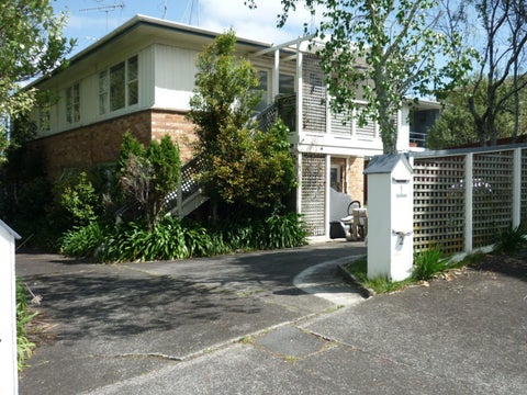 2/23 Strong Street, St Johns, Auckland