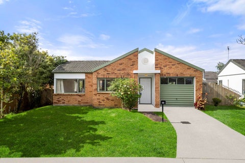 25 Kona Crescent, Henderson, Auckland