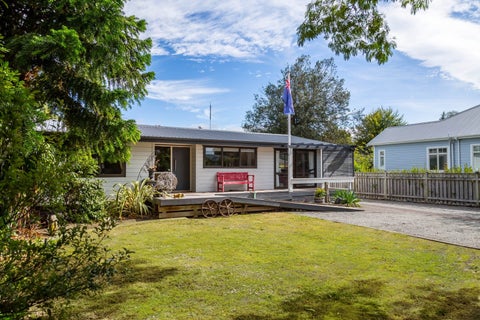 210 Main Street, Greytown