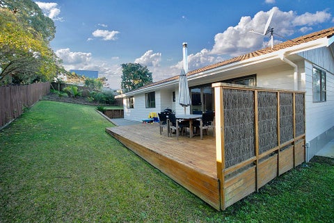 48 Trias Road, Totara Vale, Auckland