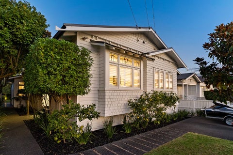 10 Oban Road, Westmere, Auckland