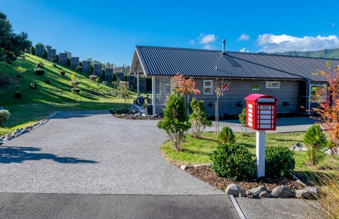 29 Ferndale Drive, Waikanae