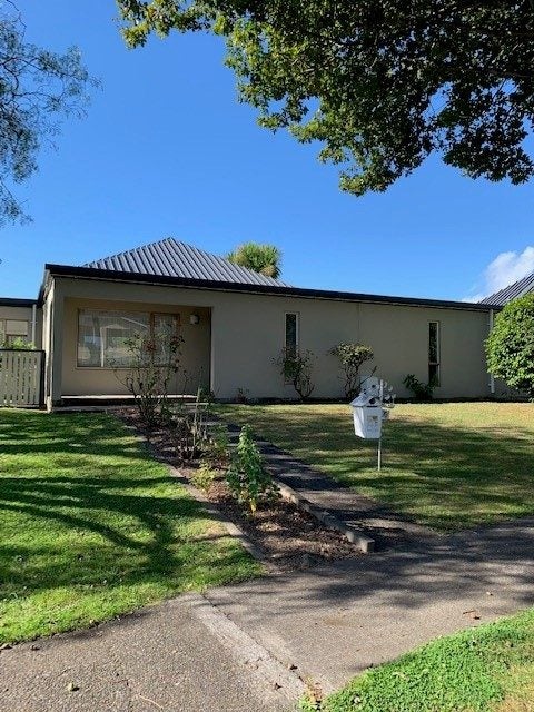 70 Nimmo Avenue East, Waikanae