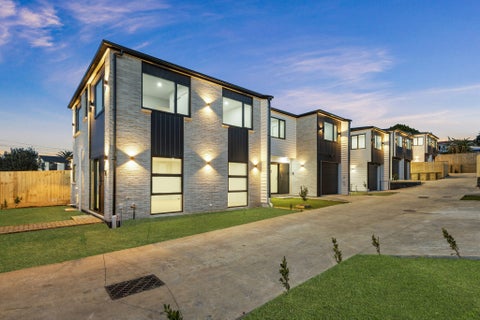 3/592 Massey Road, Mangere, Auckland