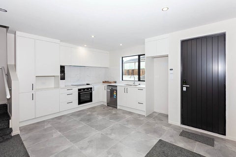 16D Bolton Place, Otara, Auckland