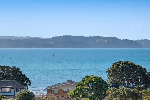 15 Beach Road, Manly , Whangaparaoa