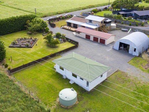 55 Waikawa Beach Road, Manakau, Levin