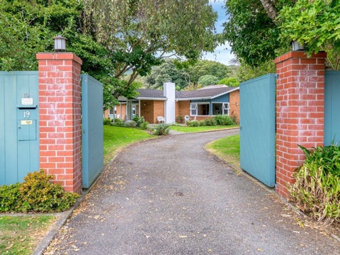 19 Kowhai Grove, Waikanae