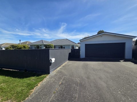 11 Grimseys Road, Redwood, Christchurch
