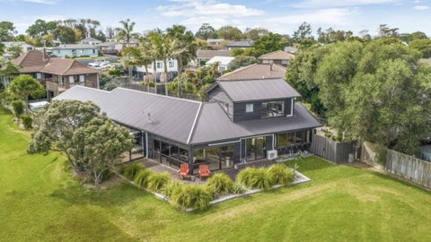 180 Carnoustie Drive, Wattle Downs, Auckland