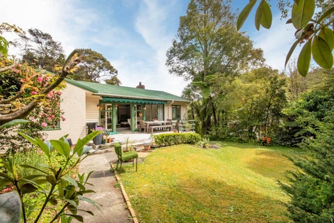 10 York Road, Titirangi, Auckland